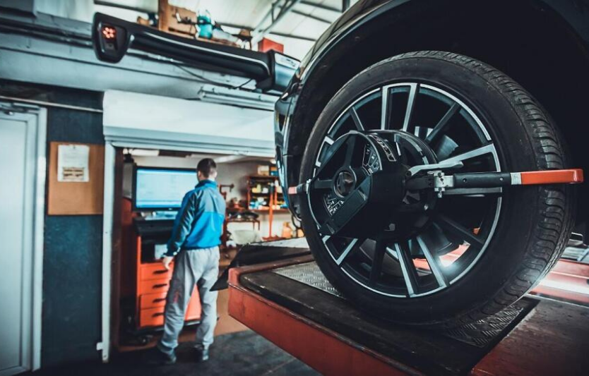 Geometria kół — kiedy ją zrobić i dlaczego jest ważna dla bezpieczeństwa